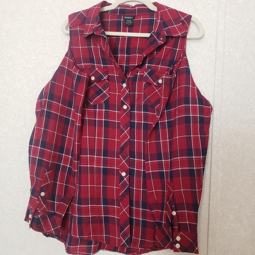 NEW TORRID RED PLAID OPEN SHOULDER BLOUSE..SIZE:1